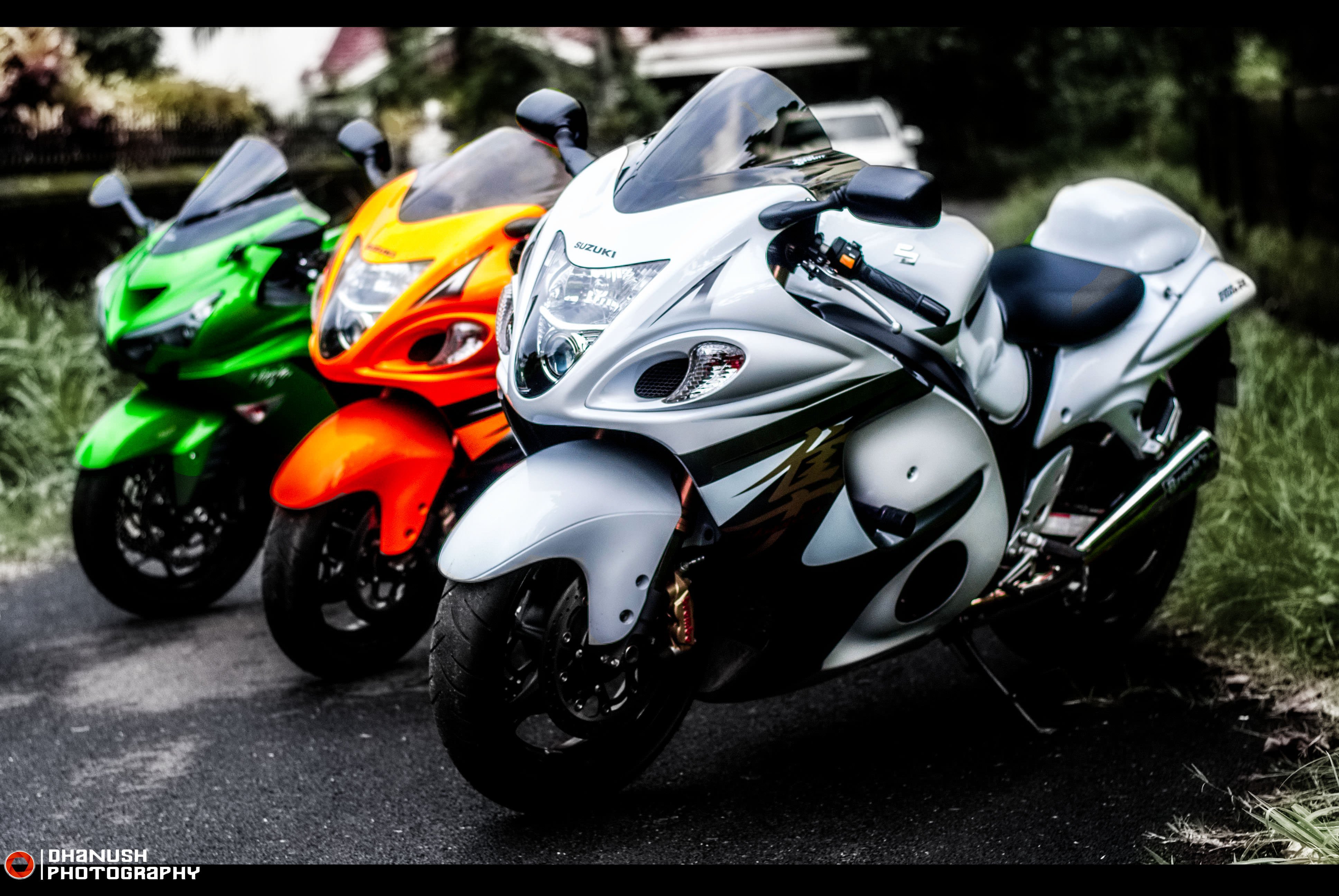 モダンシックでプレイフル【BIKO】Aya Studs カナダ製 Moto Shoot || Superbikes || Suzuki Hayabusa || Kawasaki