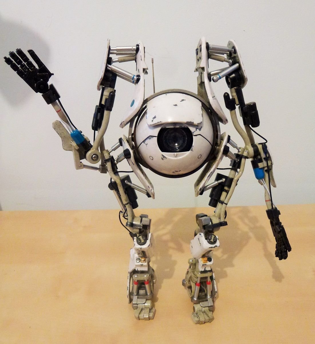 Collection 09: Three A 3A x Valve Portal 2 Atlas Bot Figure