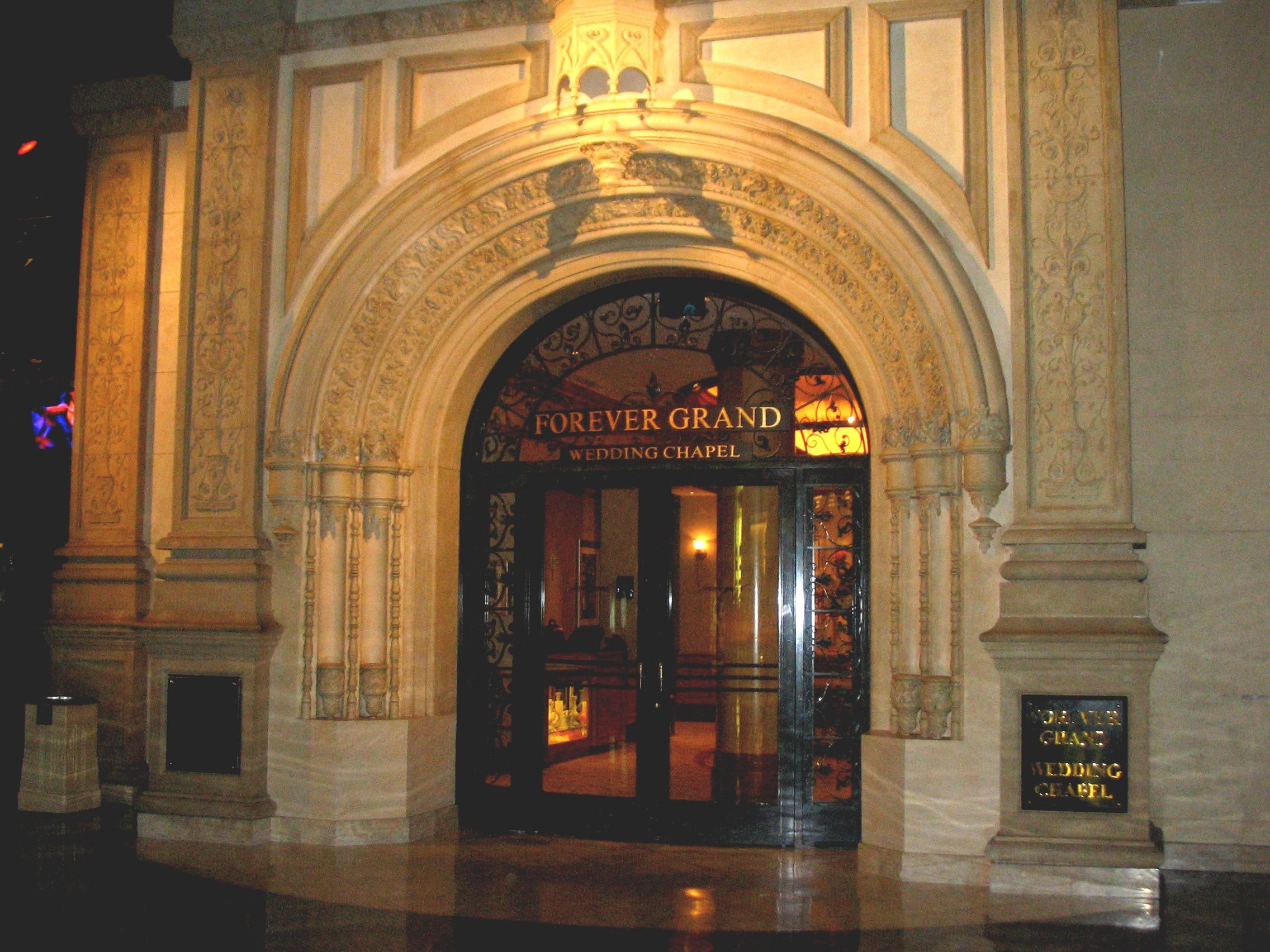 Real lions at MGM Grand in Las Vegas and more — Steemit, image size:2272x1704