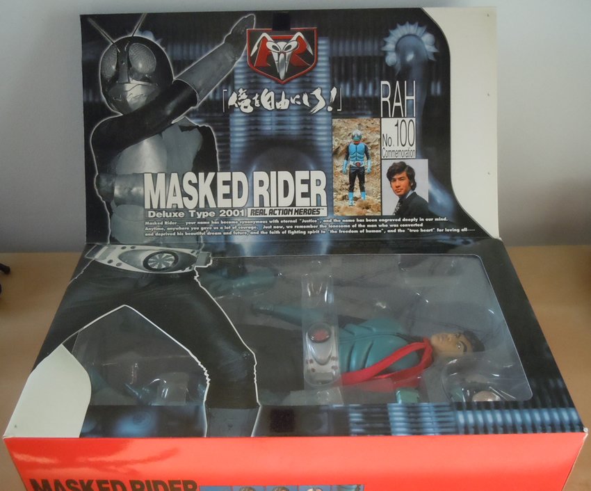 Collection 12: Medicom Toys RAH DX Kamen Rider Old 1 vs New
