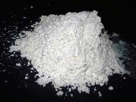 Diatomaceous earth powder