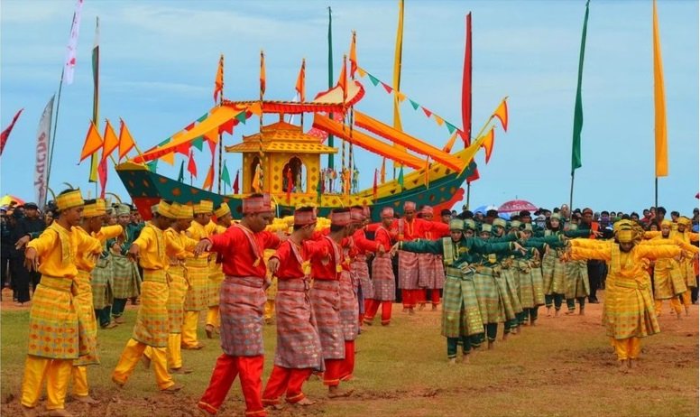 various festivals in Indonesia — Steemit various festivals in Indonesia — Steemit