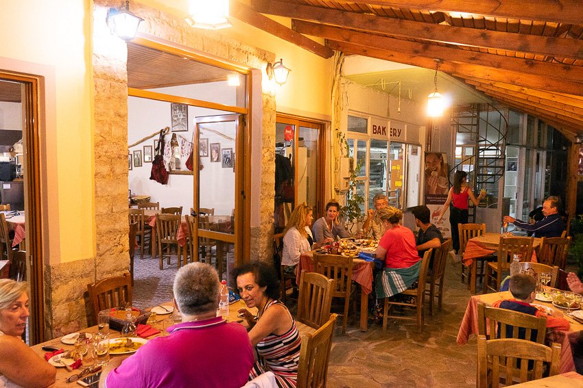 Elos Tavern