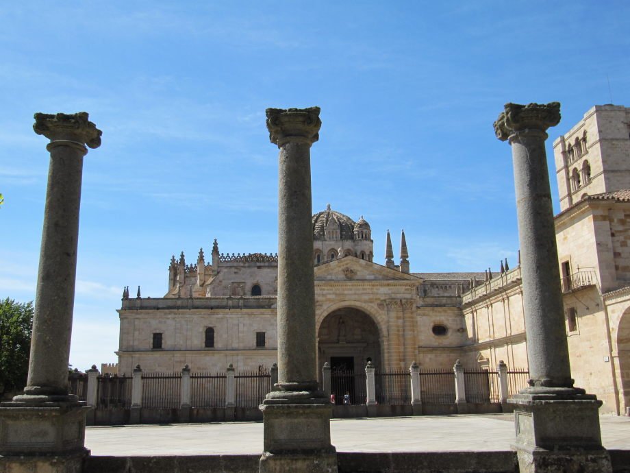 Cathedral Zamora