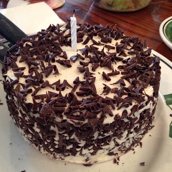 Did You Know About The 7 Celebration Cake At Olive Garden