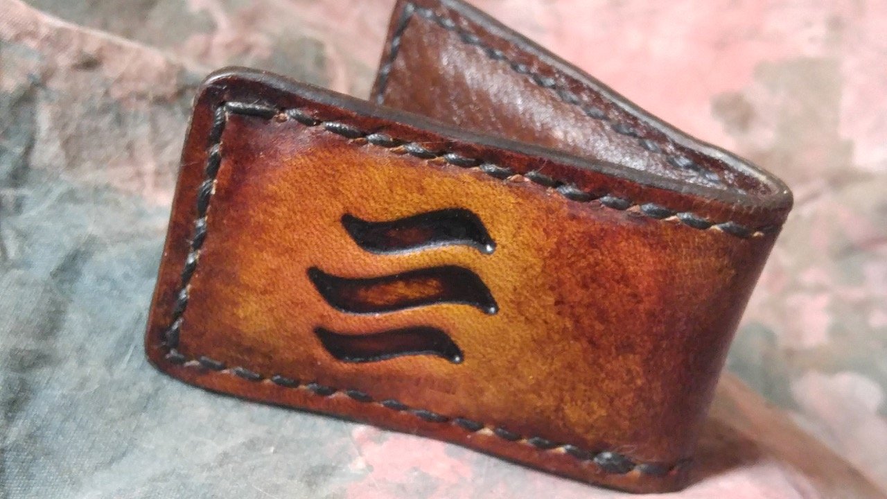 Buy Handcrafted Leather Goods For Steem And Sbd Week 6 - this week only 7 5 steem or 9 sbd will get you this money clip made for you and shipped to any us address 10 5 steem or 12 5 sbd if shipped to an