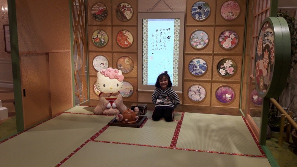 A Day with Hello Kitty at Sanrio Puroland!