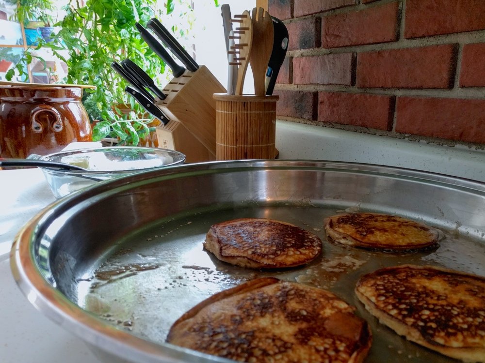 Recipe: Easy 2-Ingredient Grain-Free Banana Pancakes