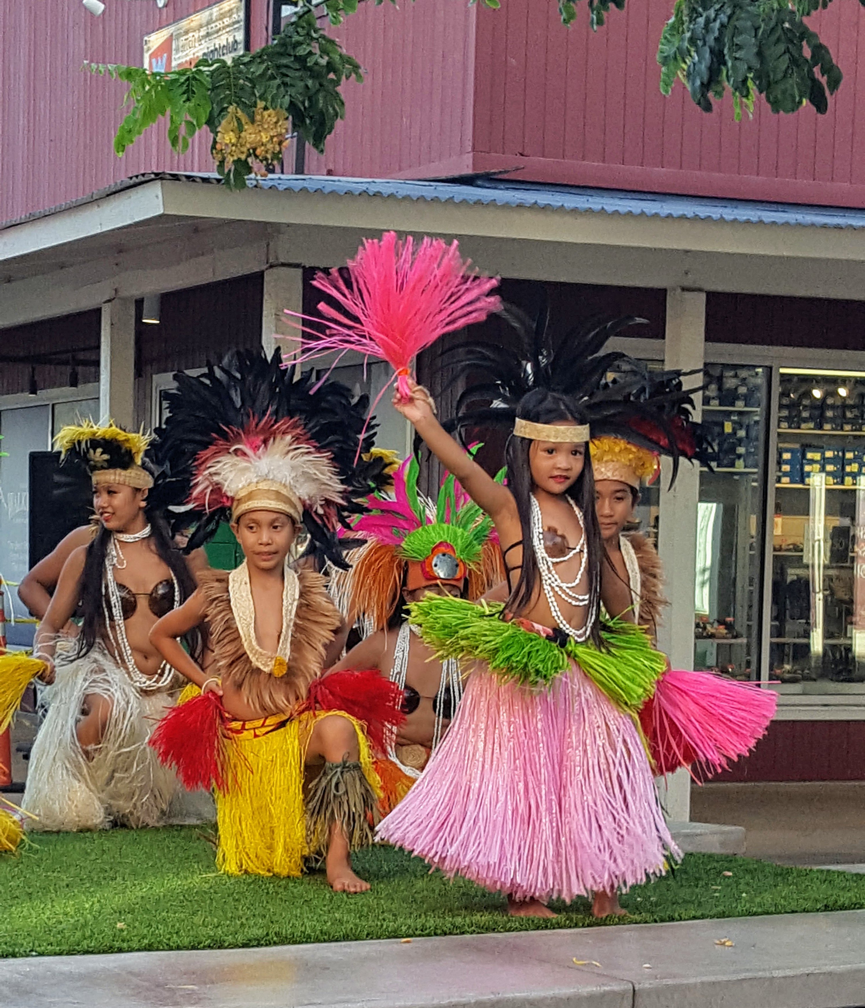 Little Hula Dancers