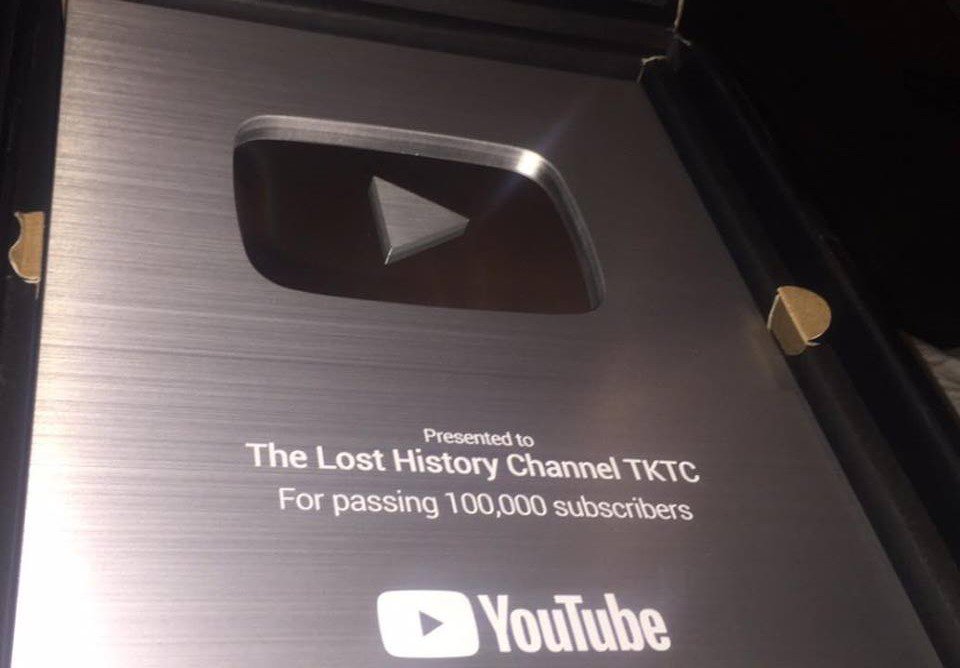 100k Subscriber Silver Play Button Steemkr