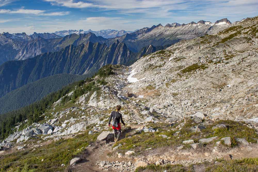 hidden-lake-trail-down