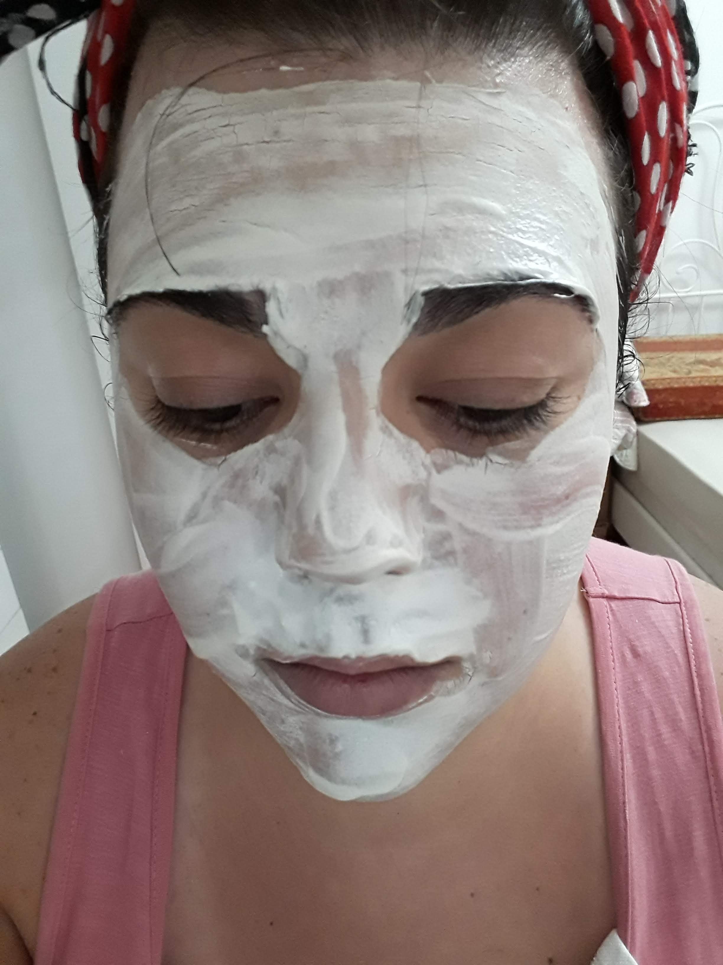 Pürüzlü Ciltler İçin Maske Pürüzlü Ciltler İçin Maske