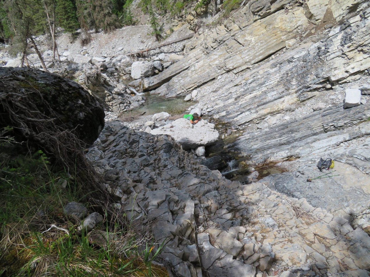 waterfalls-hiking