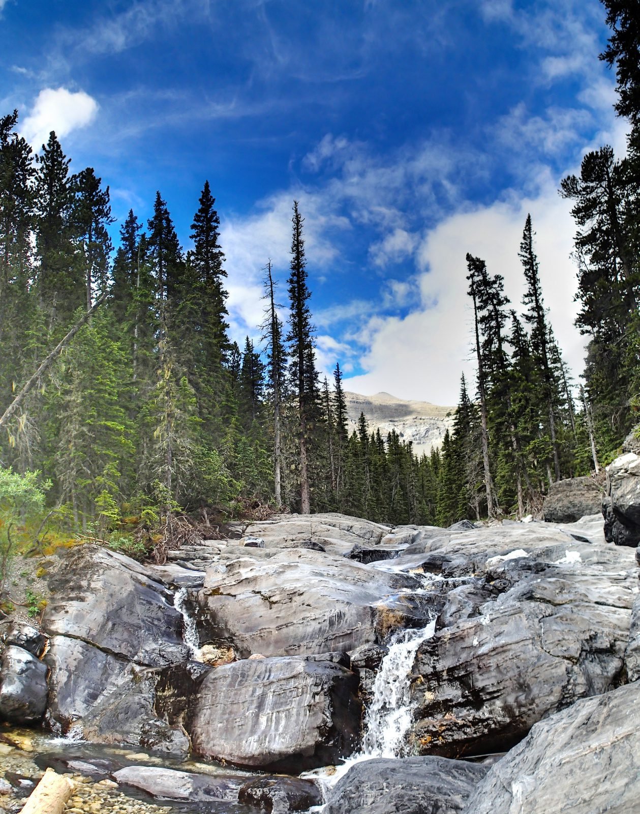 waterfalls-hiking