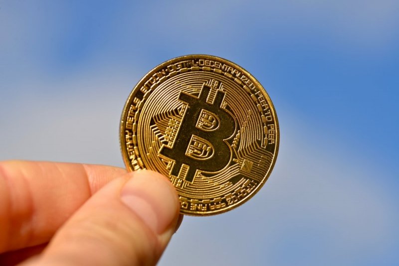 bitcoin cash split ledger