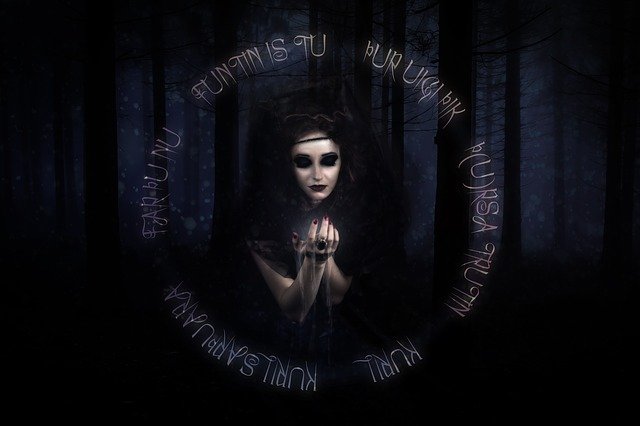 the-witch-749678_640.jpg