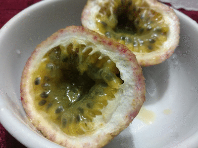 Cóctel con vodka y maracuyá