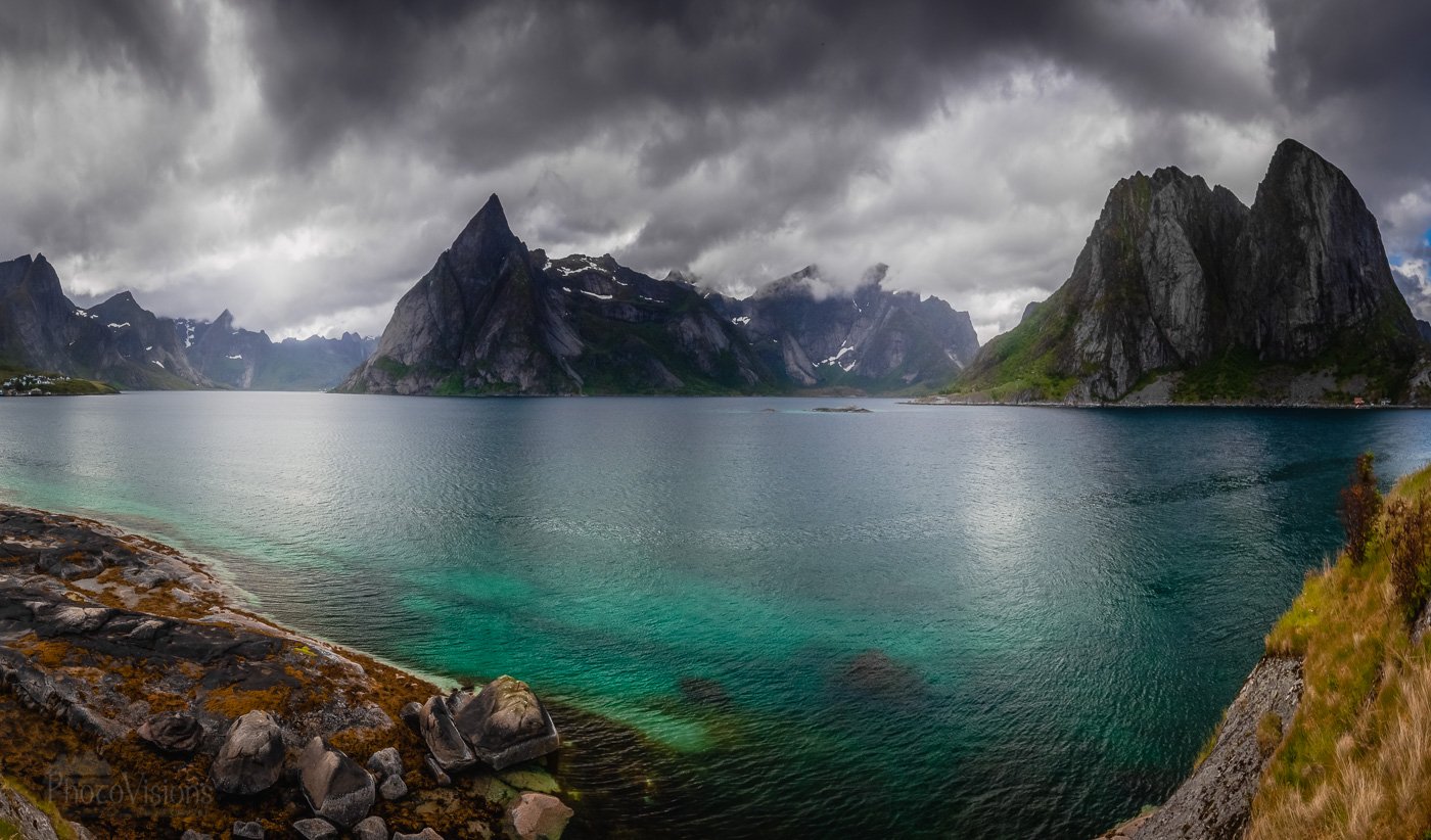 View near Hamnoy.jpg