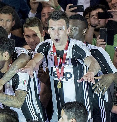 Juventus_Coppa_Italia_2017_-_Mario_Mandžukić.jpg