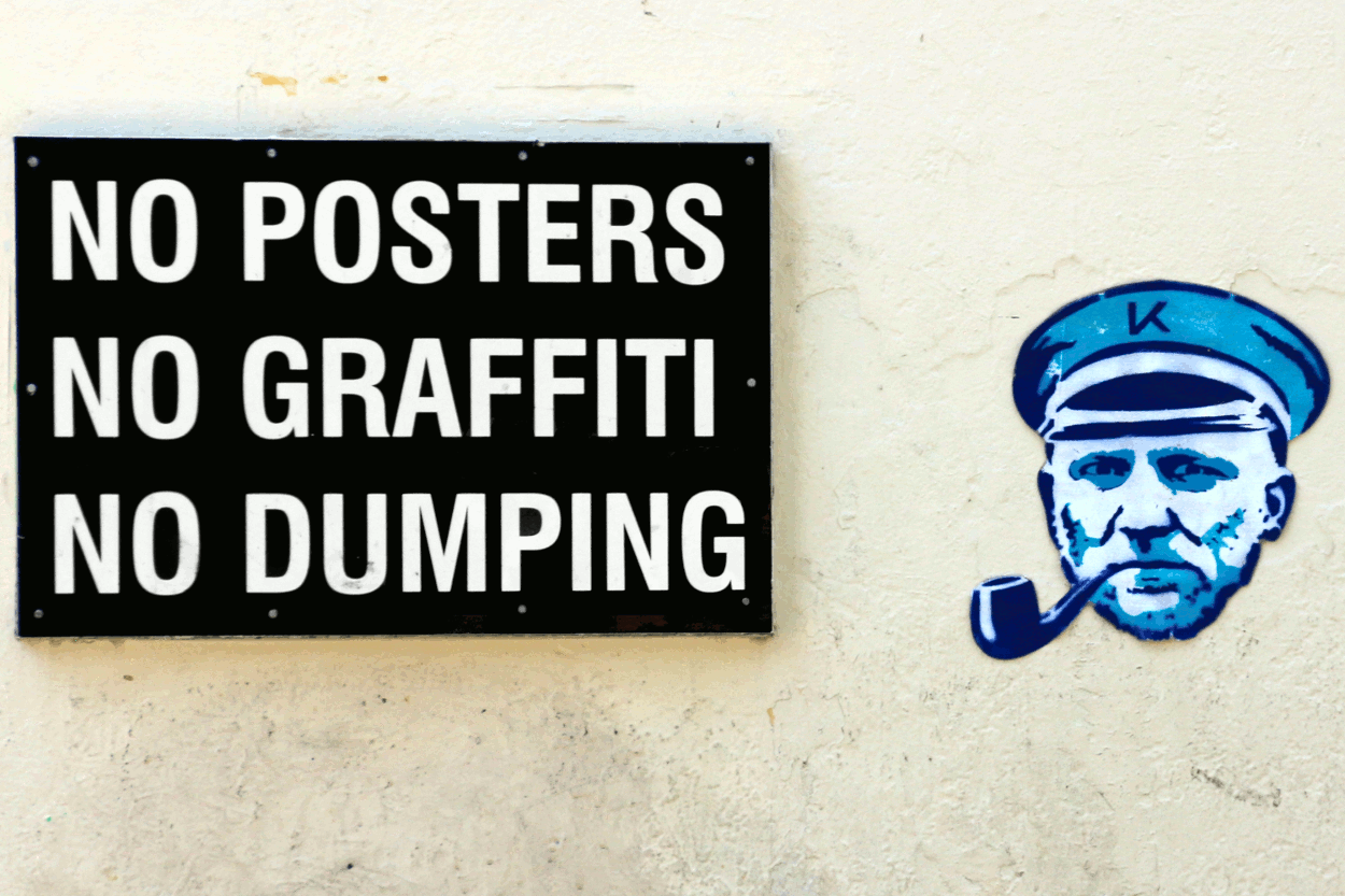 no_poster_no_graffiti.gif