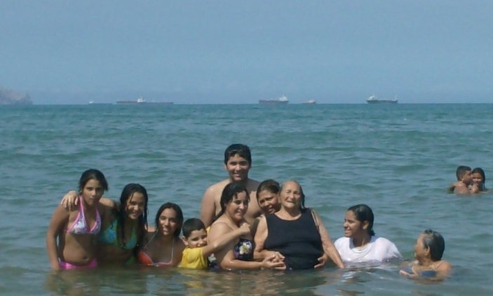 playa familia.jpg