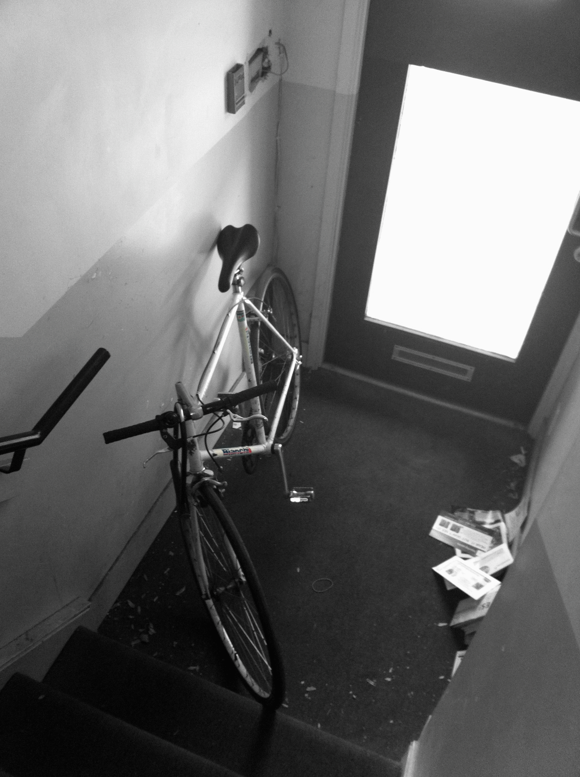 zz-IMG_1629---Some-jabroni-keeps-leaving-their-bike-in-the-hallway.gif