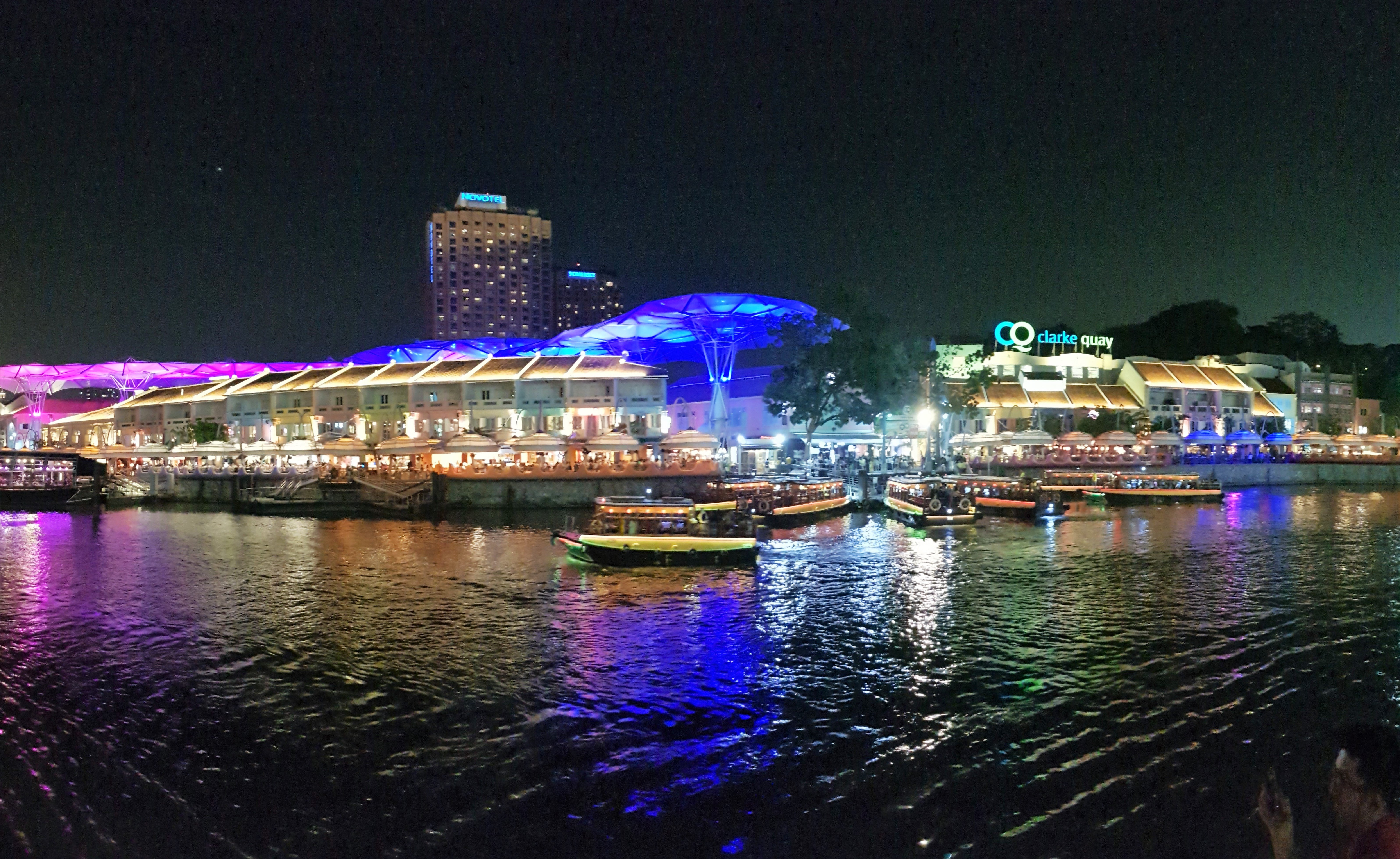 clarke quay 1.jpg