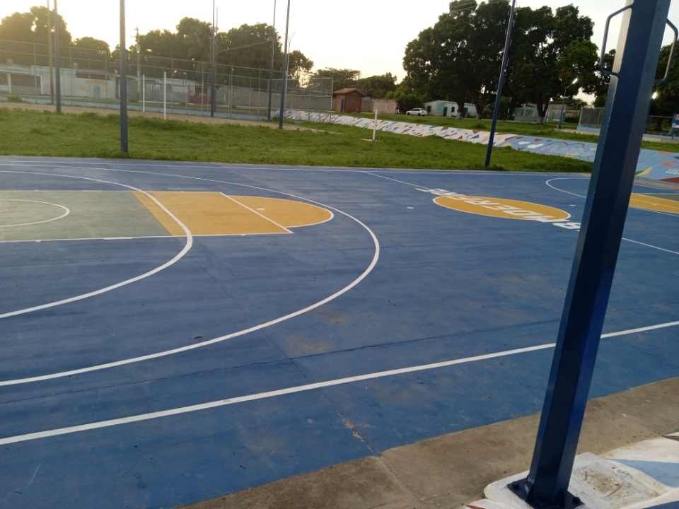 instalaciones cancha basquet y tenis campo 57.jfif