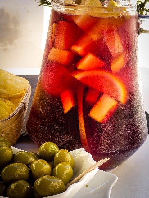 sangria-2779570_640.jpg