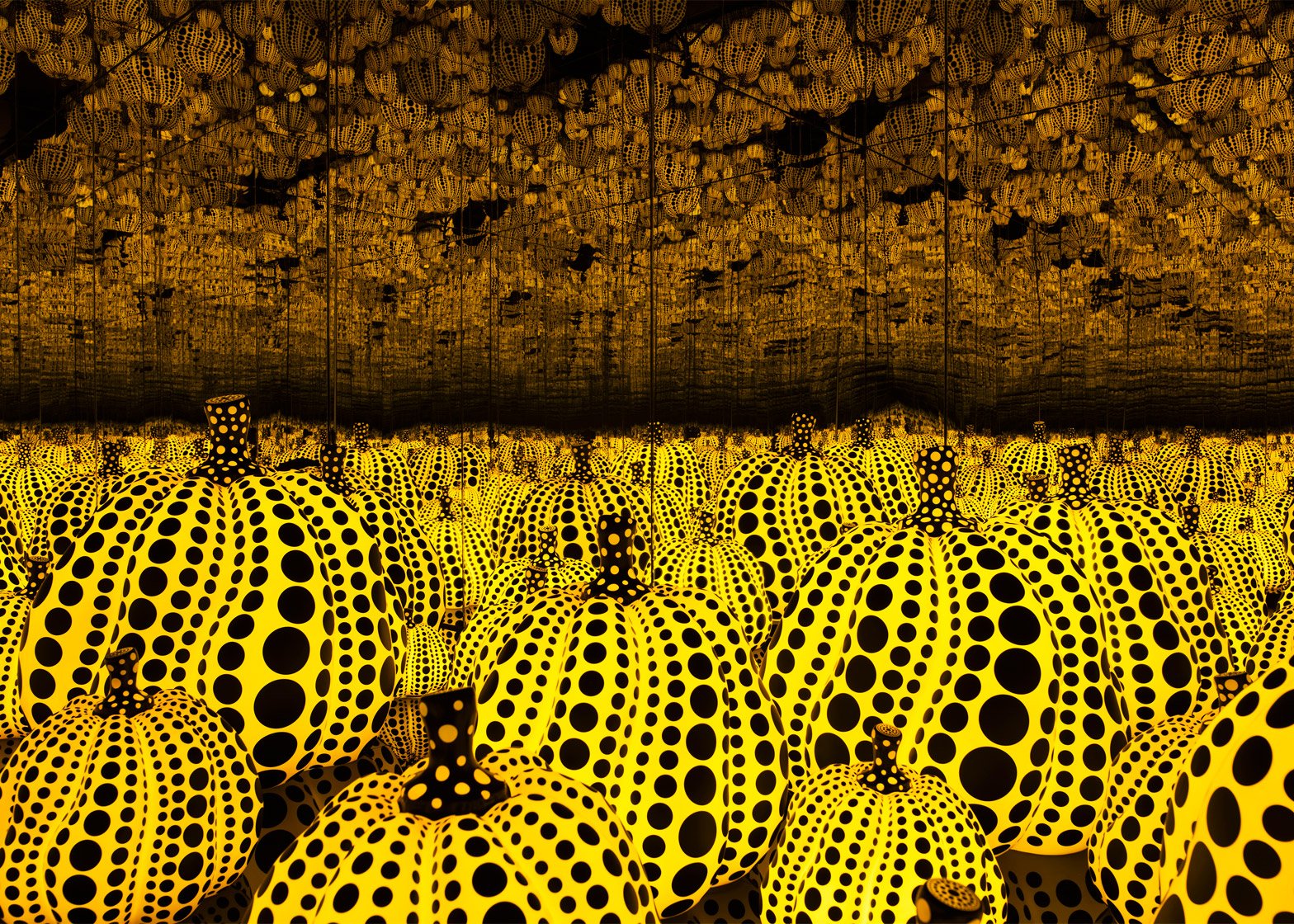 all-the-eternal-love-i-have-for-pumpkins-yayoi-kusama-victoria-miro-exhibition-installation-art_dezeen_1568_2.jpg