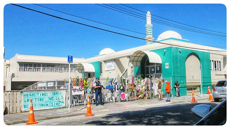 mosque2.jpg