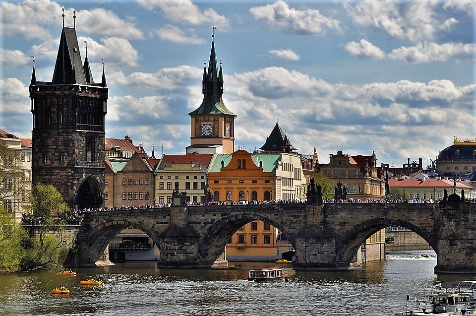 prague-3339312_960_720.jpg