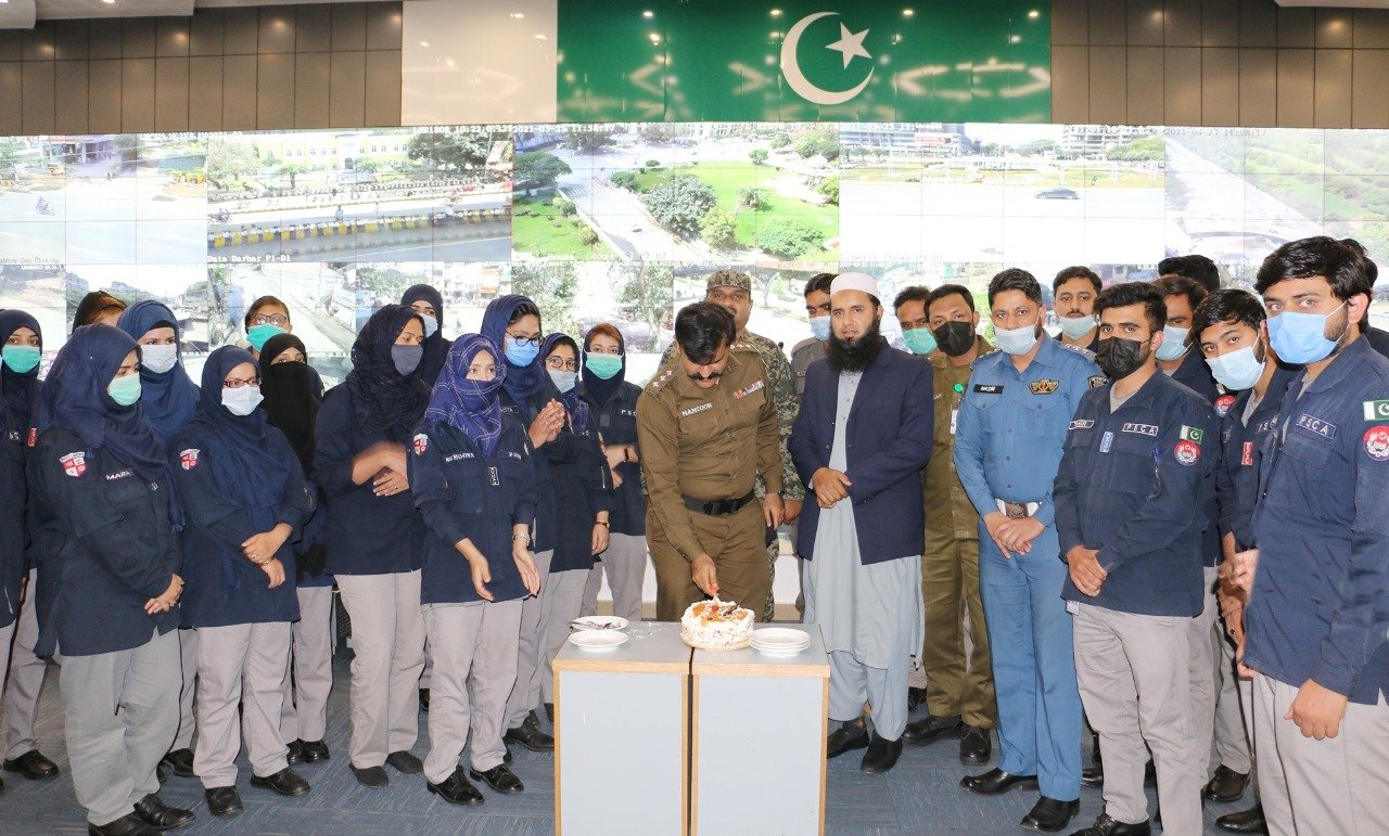 Youm-e-Pakistan Cake Cutting Ceremony.jpg