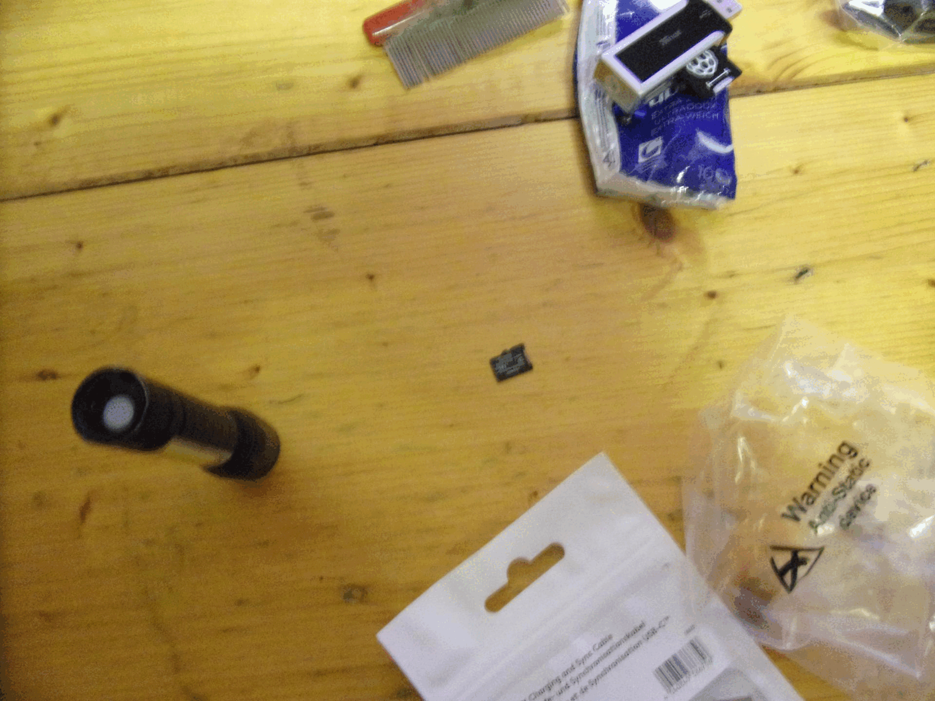 ezgif-8b9408d7c743de.gif