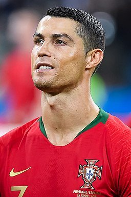 256px-Cristiano_Ronaldo_2018.jpg