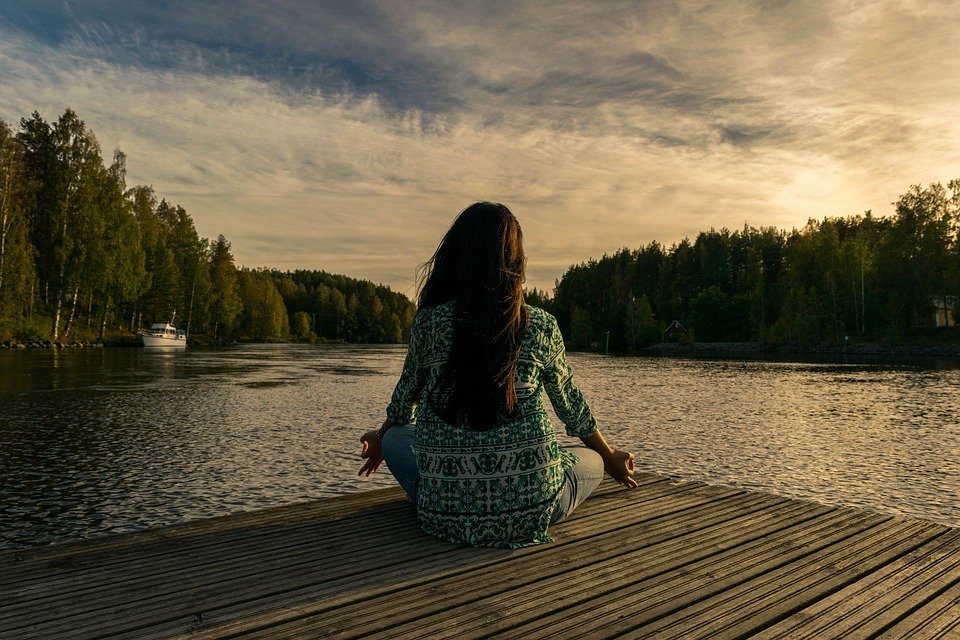 yoga-2176668_960_720 (1).jpg