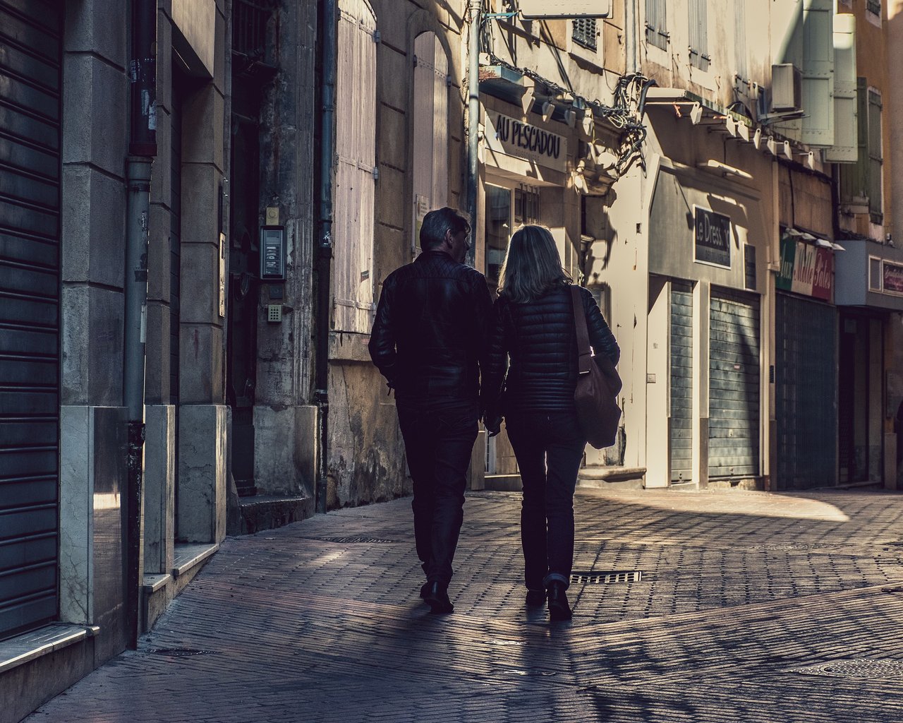 couple-3878155_1920.jpg