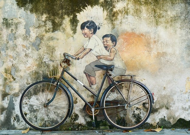 graffiti-children-bicycle_1122-2206.jpg