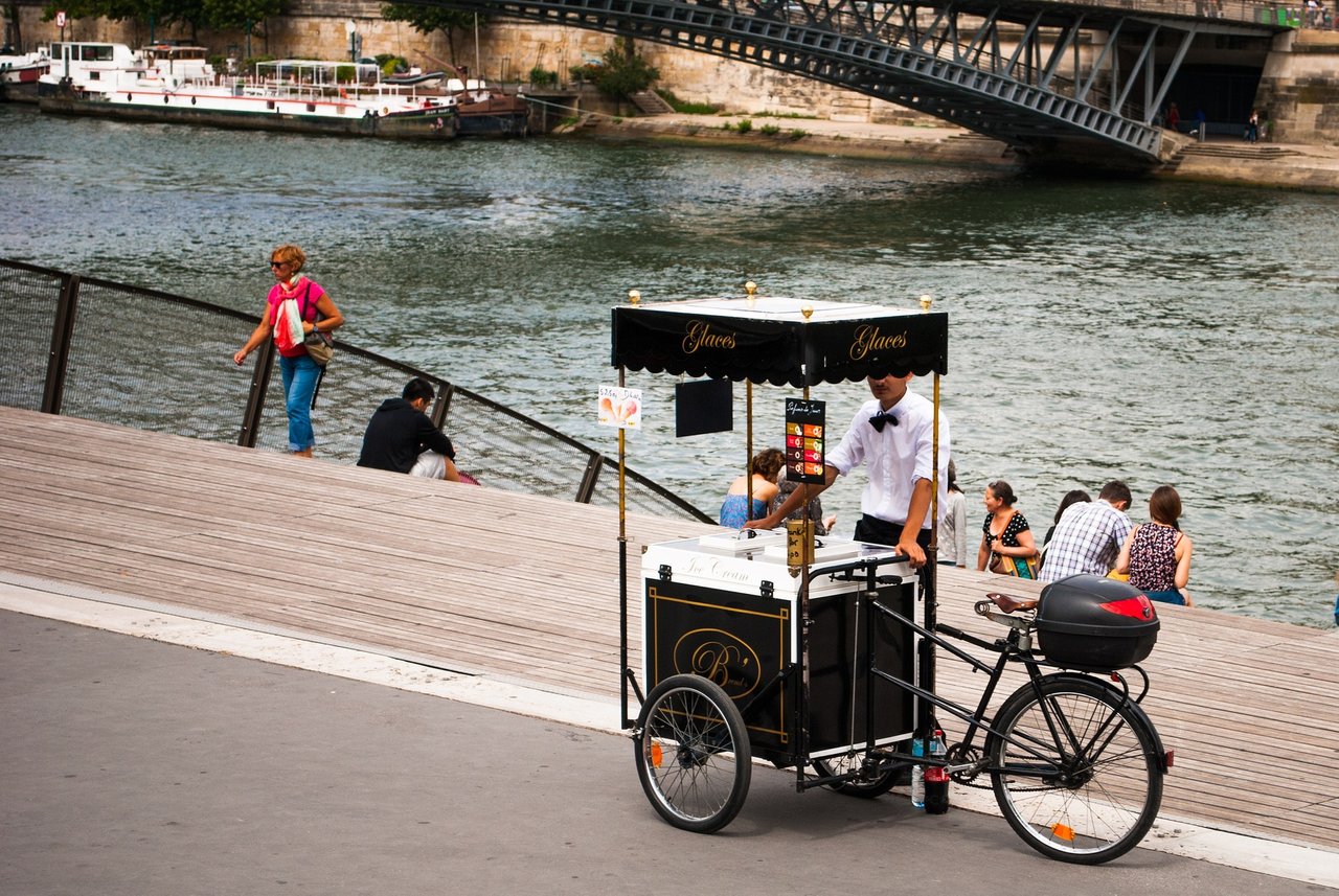 paris-g92ea47e94_1920.jpg