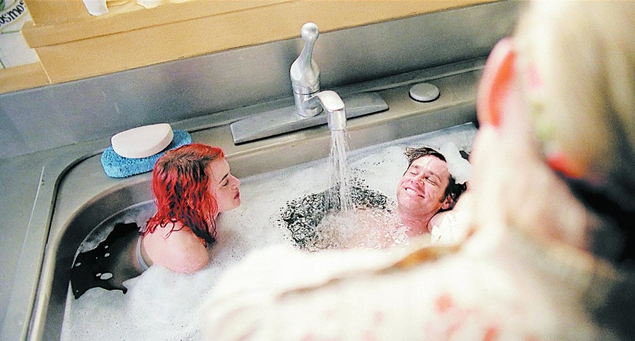 bath-eternal-sunshine-of-the-spotless-mind.jpeg