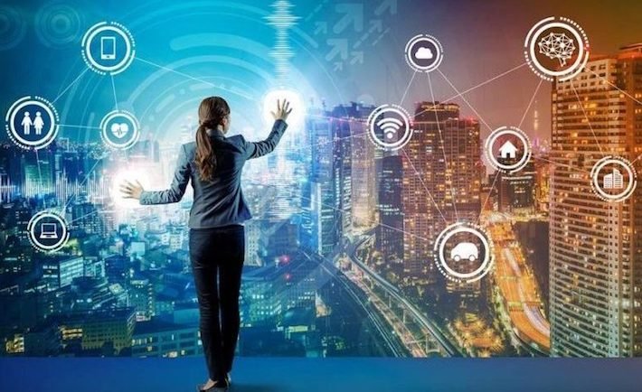 mujer-tecnologia-1.jpg