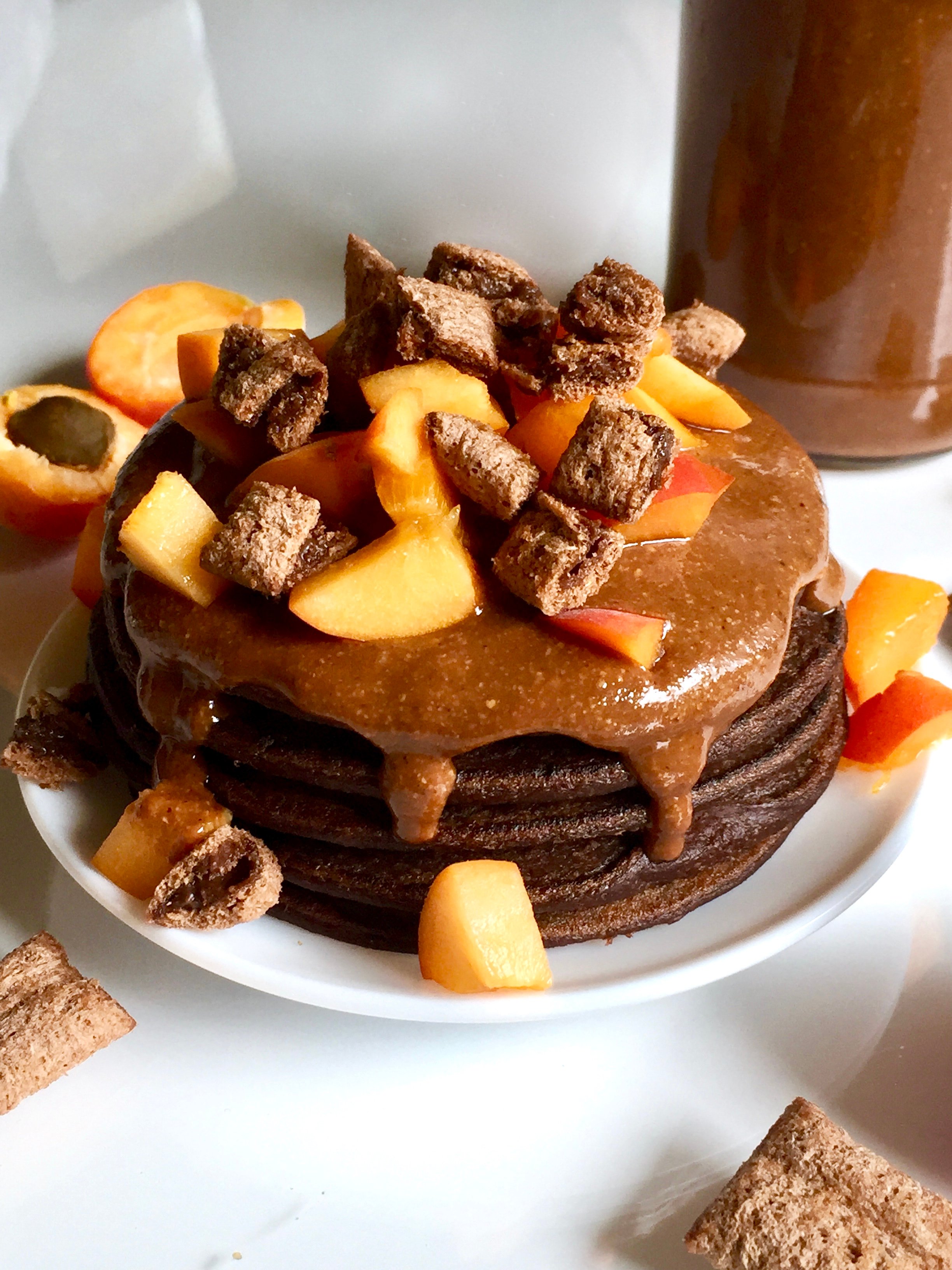 CHOCOLATE BUCKWHEAT OAT PANCAKES WITH NOUGAT CREAM AND APRICOTS 🍫🥞