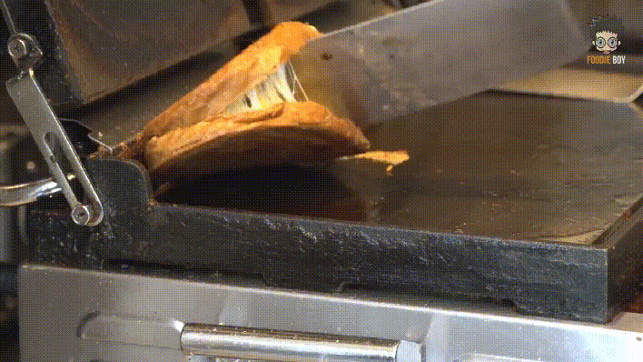 9265eba2cc2346fd8bfe1c61660d3fb5.gif