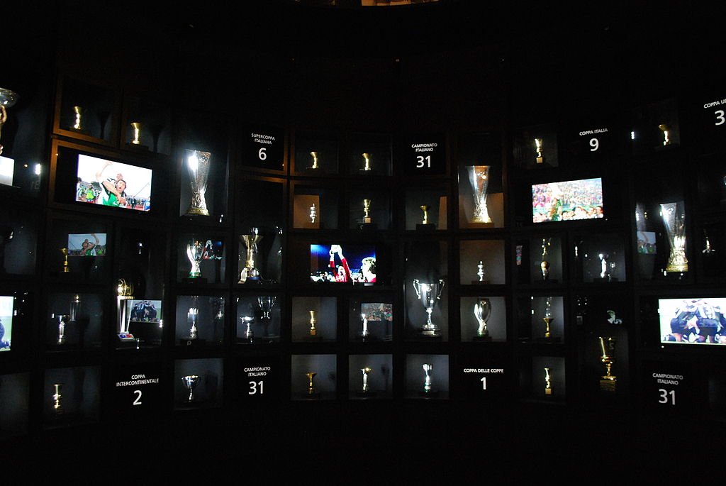 Juventus_Museum_-_Trophy_Room.jpg