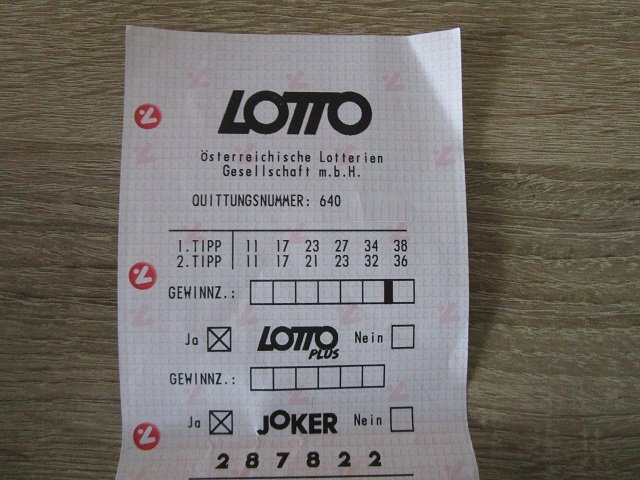 lottoaut.JPG