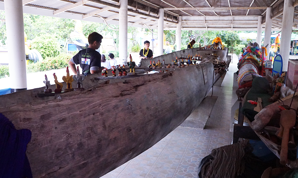 Antique Barge thailand  (6).png