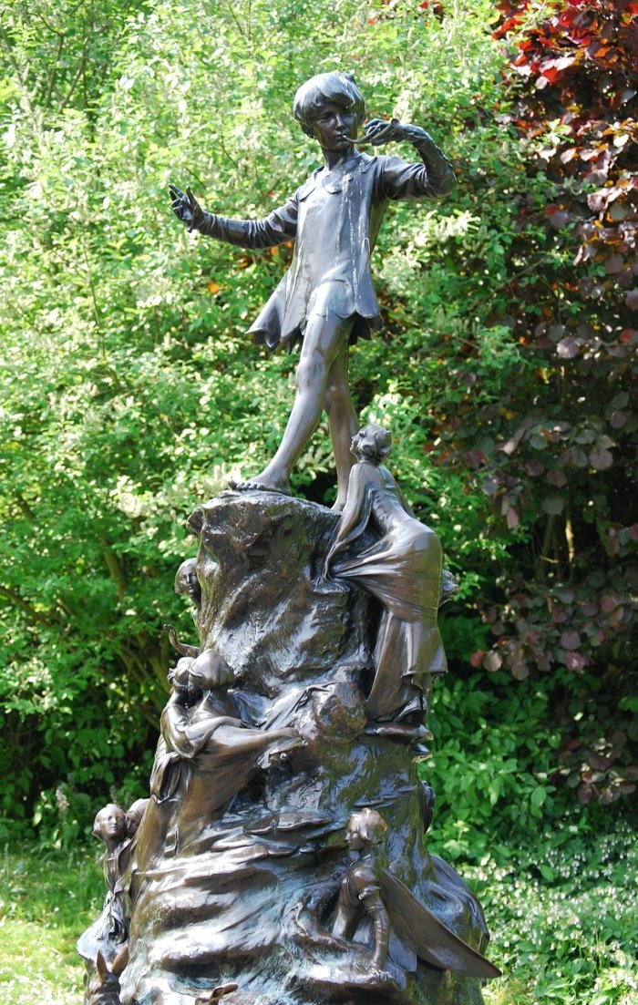 zzzzzla-statua-di-peter-pan-a-londra.jpg