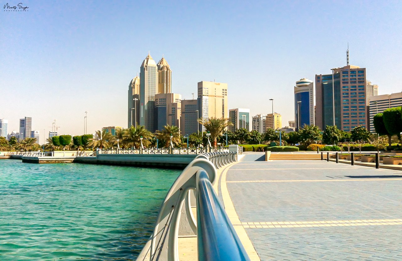 Abu Dhabi Sky Line.jpg