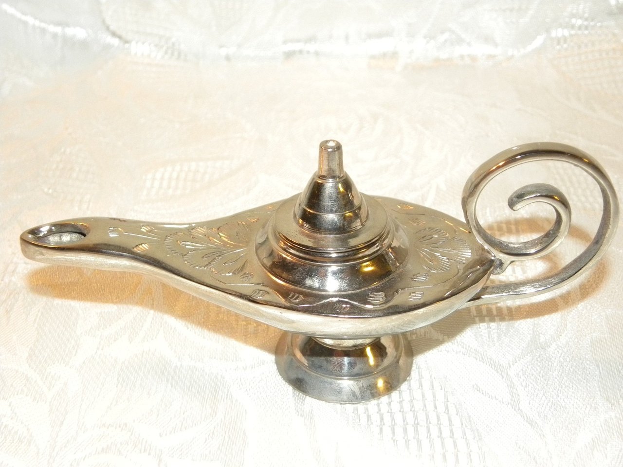 genie-lamp-1129640_1920.jpg