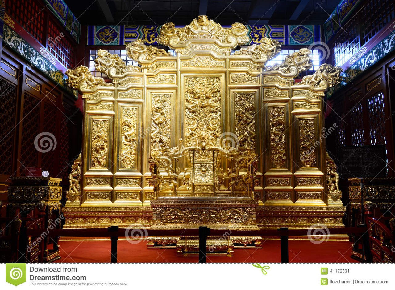 king-s-throne-picture-shows-golden-chinese-kings-common-qing-ming-dynasty-one-copy-not-real-41172531.jpg